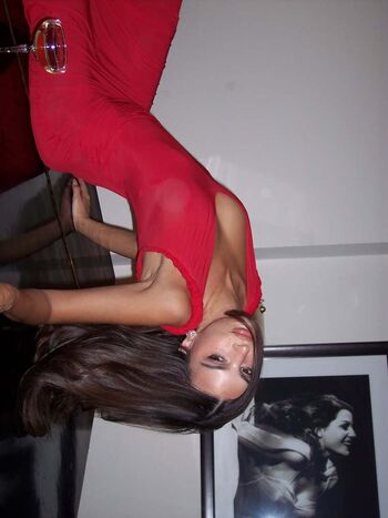 Emily Ratajkowski