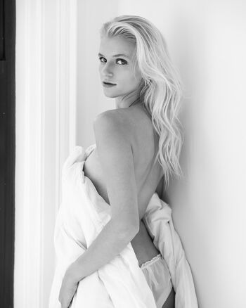 Full leaked Emily ries private onlyfans photo