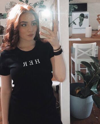 Full leaked Emily roach private onlyfans photo