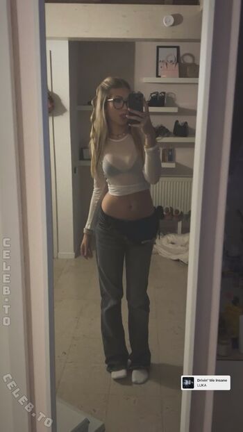 Full leaked Emily thn private onlyfans photo