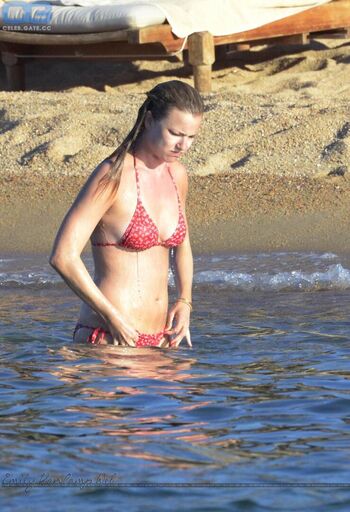Full leaked Emily vancamp private onlyfans photo