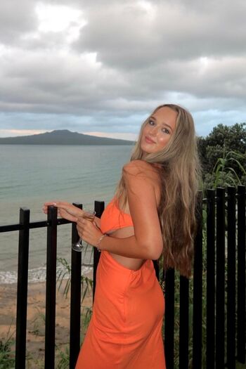 Full leaked Emily yyoung private onlyfans photo