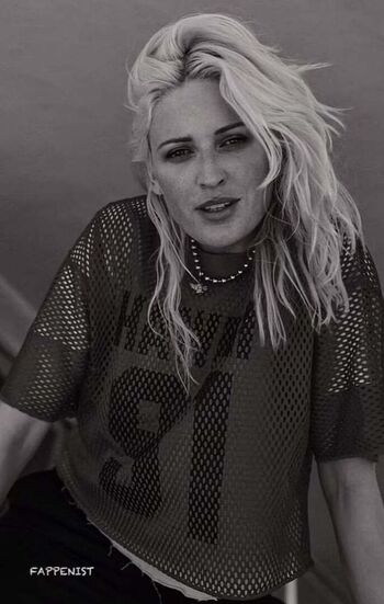 Full leaked Emilyarmstrong private onlyfans photo