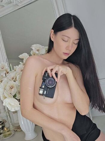 Full leaked Emilyck chan  page private onlyfans photo