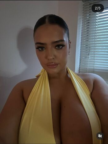 Full leaked Emilyrose private onlyfans photo
