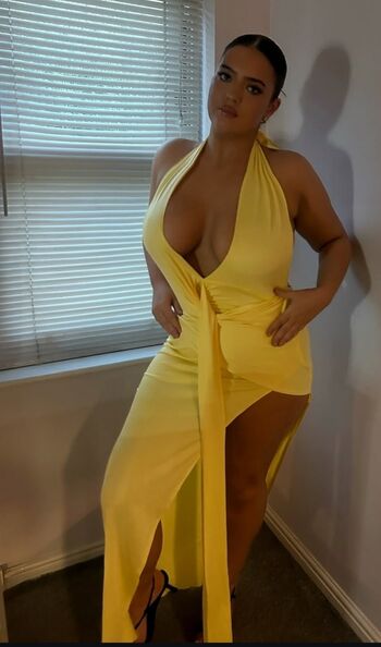 Full leaked Emilyrose private onlyfans photo
