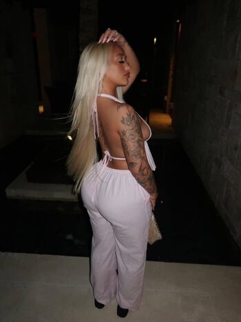 Full leaked Emilysmithh private onlyfans photo