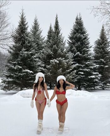 Full leaked Emilythebearrr private onlyfans photo