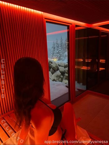 Full leaked Emilyvanxssa private onlyfans photo