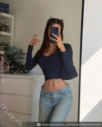 Full leaked Emilyvanxssa private onlyfans photo