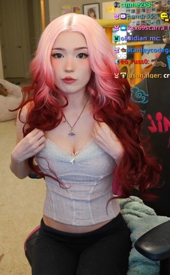 Full leaked Emiru  page private onlyfans photo