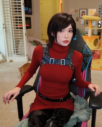 Full leaked Emiru  page private onlyfans photo