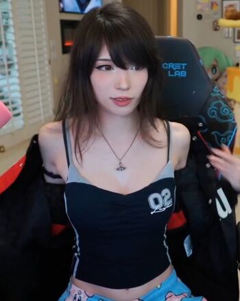 Full leaked Emiru private onlyfans photo