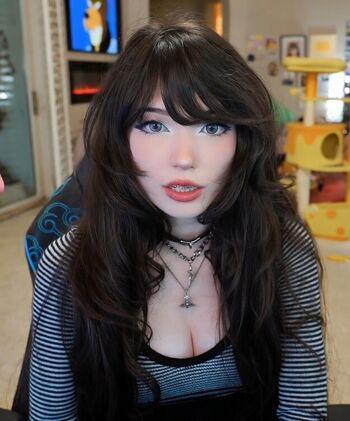 Full leaked Emiru private onlyfans photo