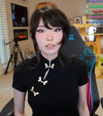 Full leaked Emiru page private onlyfans photo