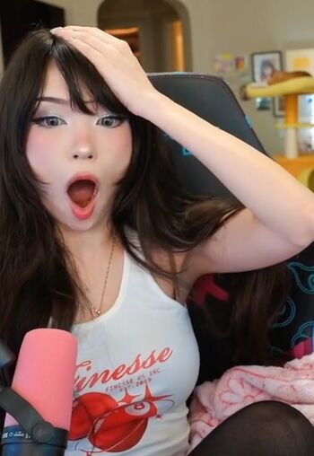 Full leaked Emiru private onlyfans photo