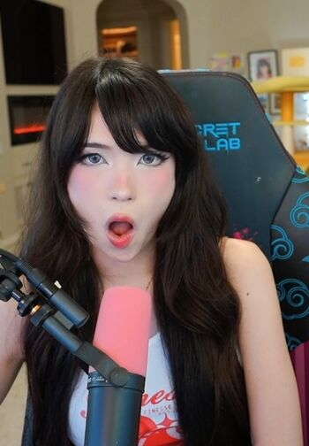 Full leaked Emiru private onlyfans photo