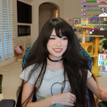 Full leaked Emiru page private onlyfans photo