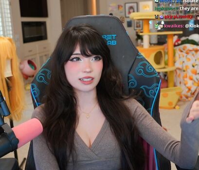 Full leaked Emiru private onlyfans photo