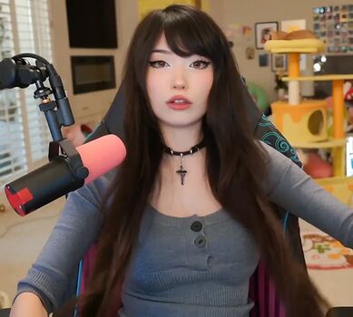 Full leaked Emiru private onlyfans photo