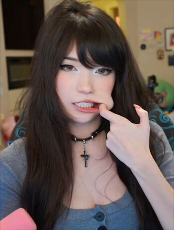 Full leaked Emiru private onlyfans photo