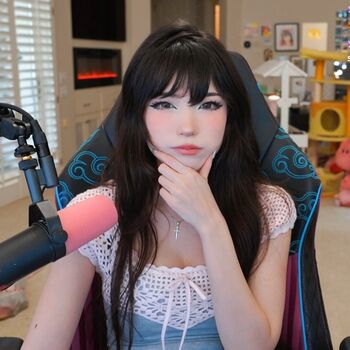 Full leaked Emiru page private onlyfans photo