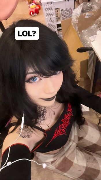 Full leaked Emiru page private onlyfans photo