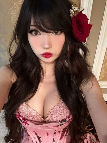 Full leaked Emiru private onlyfans photo