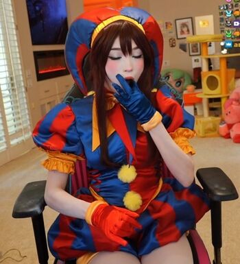 Full leaked Emiru private onlyfans photo