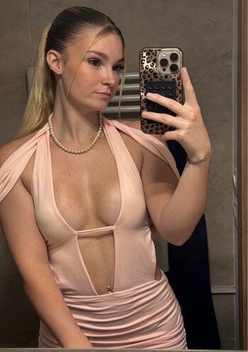 Full leaked Emma private onlyfans photo