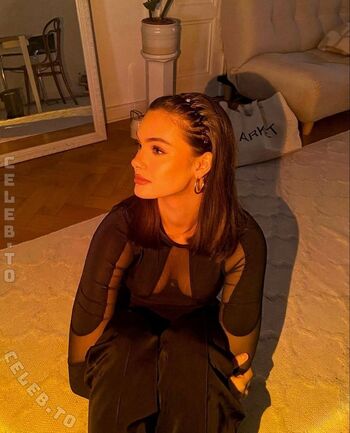 Full leaked Emma aurora private onlyfans photo