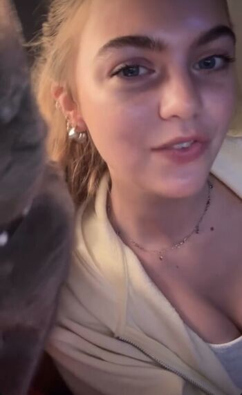 Full leaked Emma beardsley page private onlyfans photo