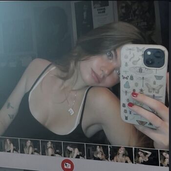 Full leaked Emma beardsley page private onlyfans photo