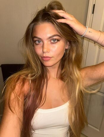 Full leaked Emma beardsley page private onlyfans photo