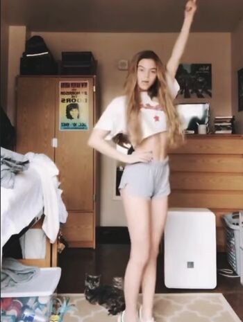 Full leaked Emma beardsley page private onlyfans photo