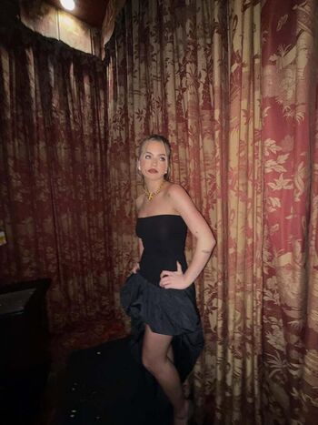 Full leaked Emma brooks page private onlyfans photo