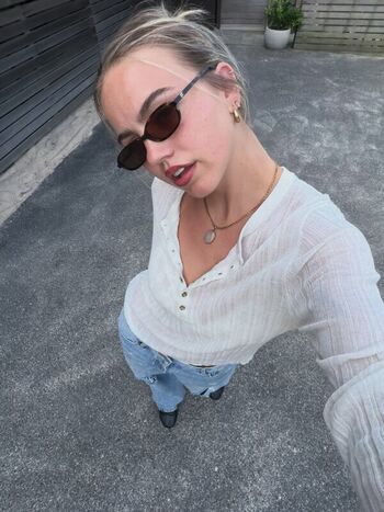 Full leaked Emma brooks page private onlyfans photo