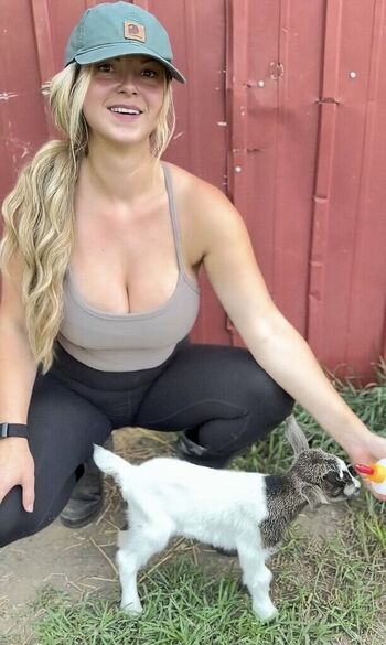 Emma Claire