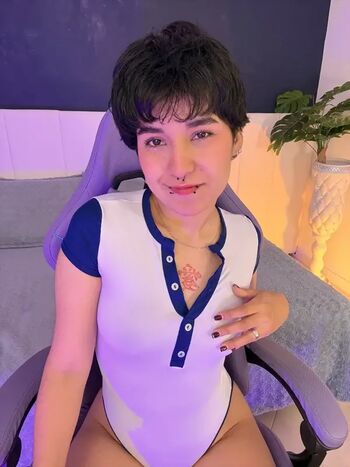 Full leaked Emma cute private onlyfans photo