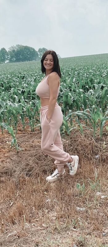 Full leaked Emma feathers private onlyfans photo