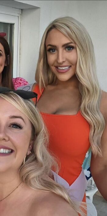Full leaked Emma jones private onlyfans photo