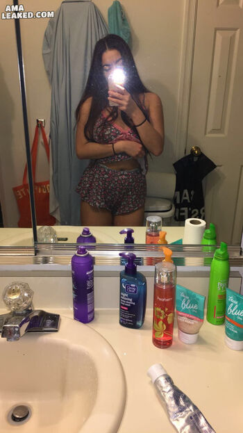 Full leaked Emma lagdameo private onlyfans photo