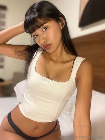 Full leaked Emma liu private onlyfans photo