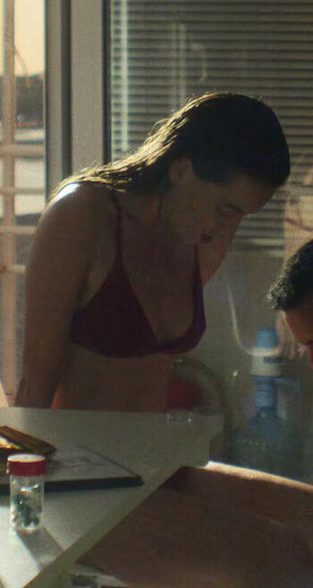 Full leaked Emma mackey page private onlyfans photo