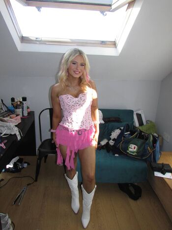 Full leaked Emma mcguckin private onlyfans photo