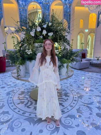 Full leaked Emma roberts private onlyfans photo