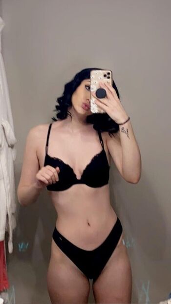 Emma Schoo