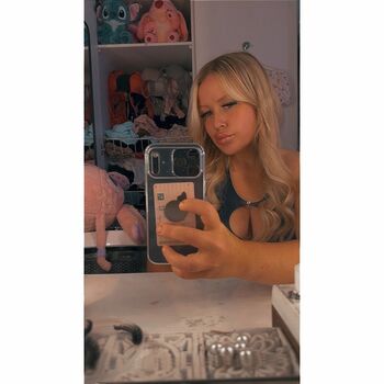 Full leaked Emma solander private onlyfans photo