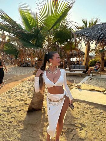 Full leaked Emmaa char private onlyfans photo