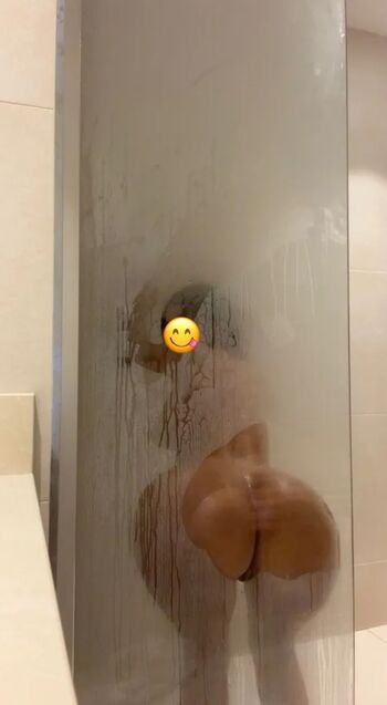 Full leaked Emmafr private onlyfans photo
